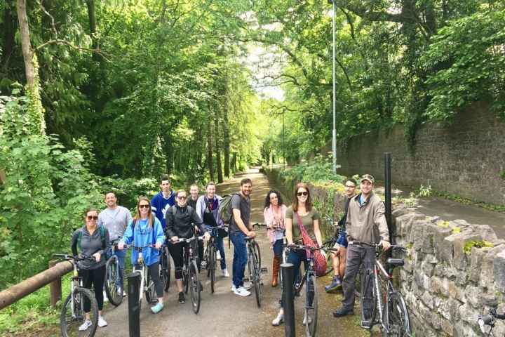 Kilkenny Cycling Tours Customers group photo